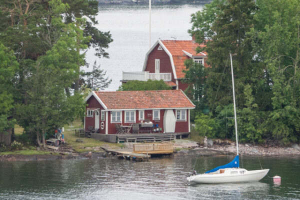 Renoveringsobjekt eller nyckelfärdigt – vad är bäst på auktion?